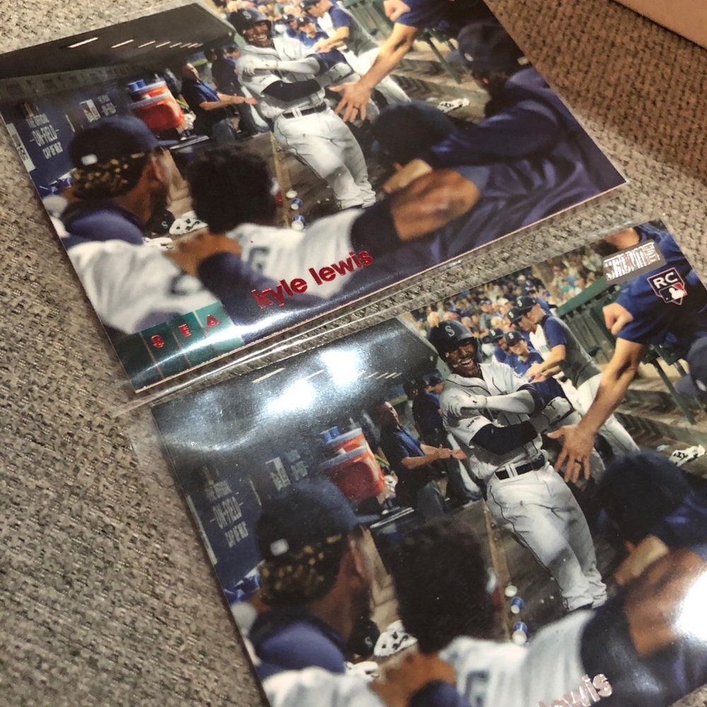 Kyle Lewis Rookie Card Lot - Picture 9 of 9